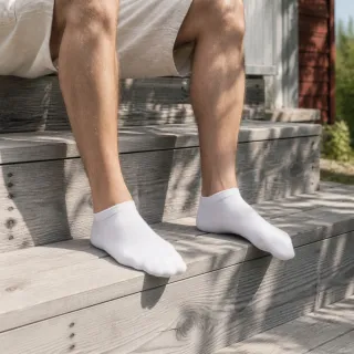 Vita Ankelstrumpor 100-pack – vita ankelstrumpor vid svensk sommarstuga